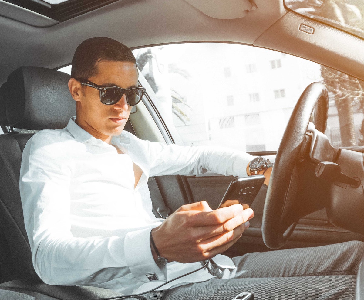 Read more about the article Uptick in Auto Claims Severity Due in Part to Distracted Drivers
